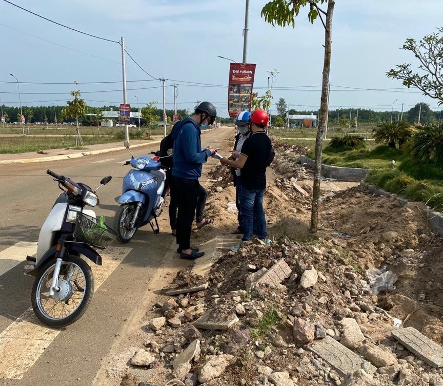 Đất nền qua đợt giảm mạnh đã đến lúc nhà đầu tư xuống tiền trở lại? 1 Đất nền qua đợt giảm mạnh đã đến lúc nhà đầu tư xuống tiền trở lại?