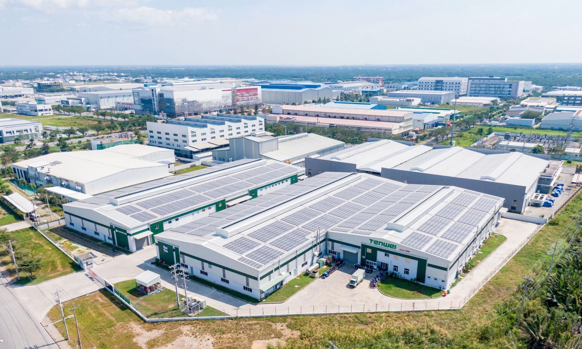 Cá mập ngoại vẫn đi săn dù thị trường bất động sản giảm tốc 1 ca map ngoai van di san du thi truong bat dong san giam toc
