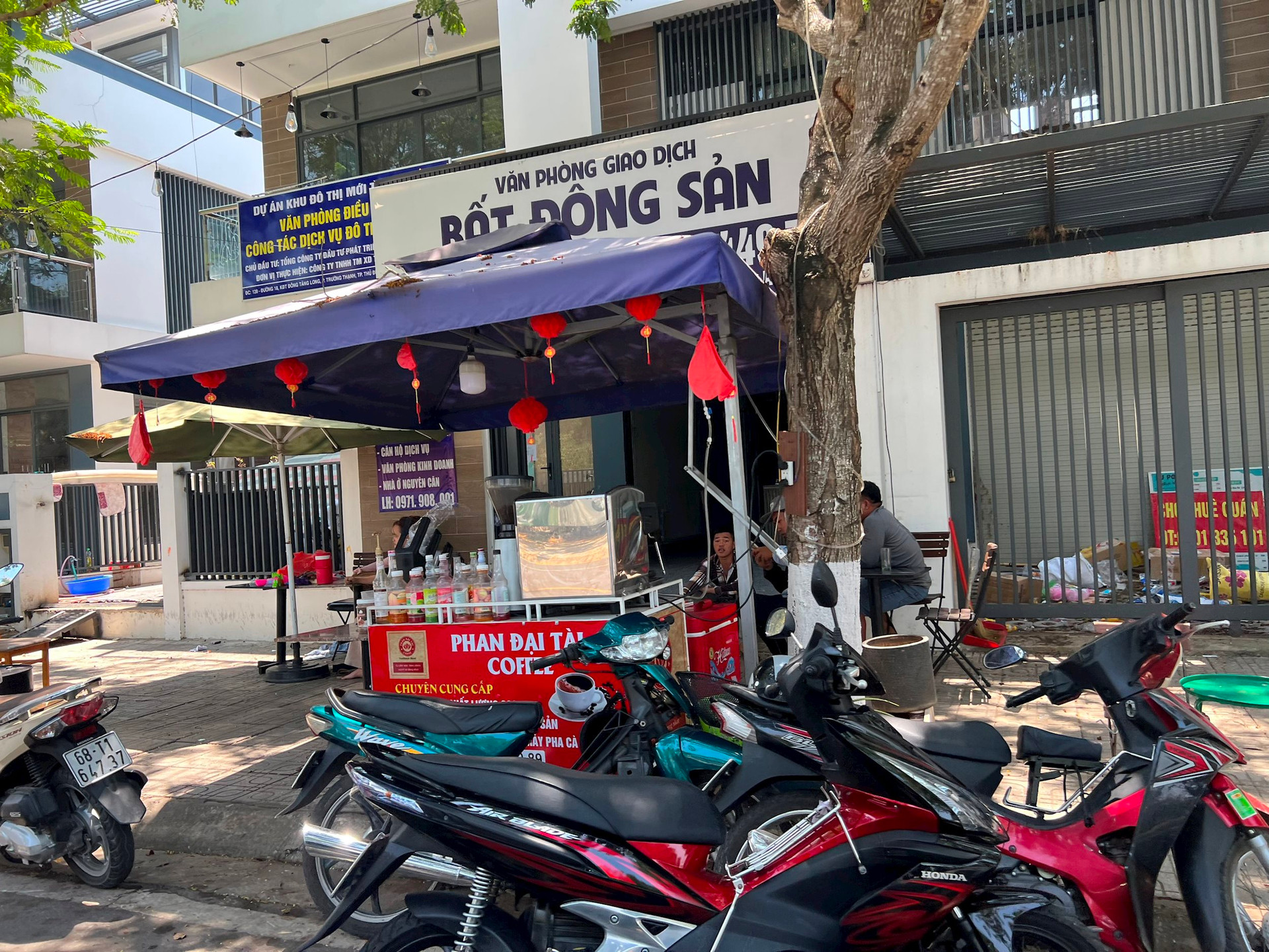 nguoi di xem nha dat ngay cang nhieu 4