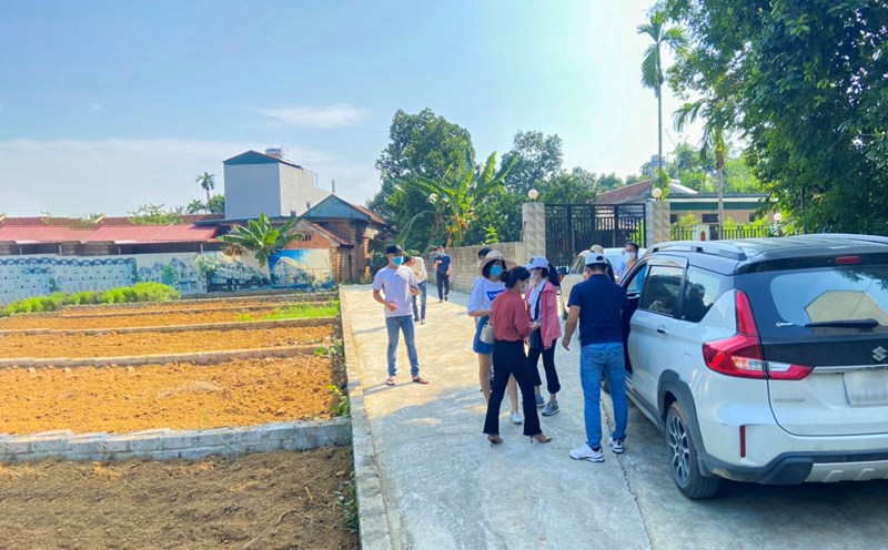 Đất phân lô lại nóng