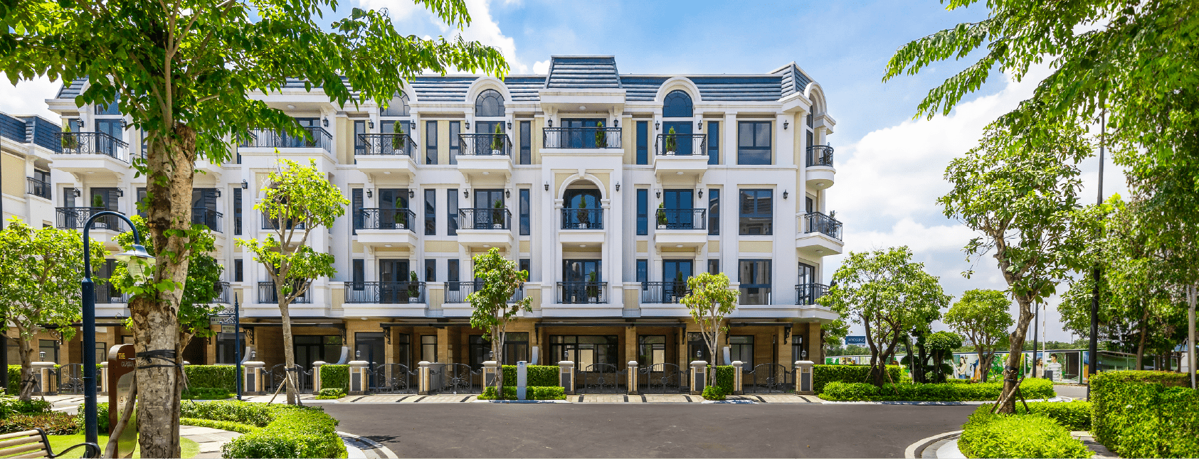 Giá bán nhà phố biệt thự cao chóng mặt xuất hiện dự án mở bán căn nhà phố lên tới 120 tỷ đồng 2 Giá bán nhà phố, biệt thự cao chóng mặt xuất hiện dự án mở bán căn nhà phố lên tới 120 tỷ đồng