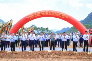 Khởi công tuyến cao tốc Hòa Bình - Mộc Châu