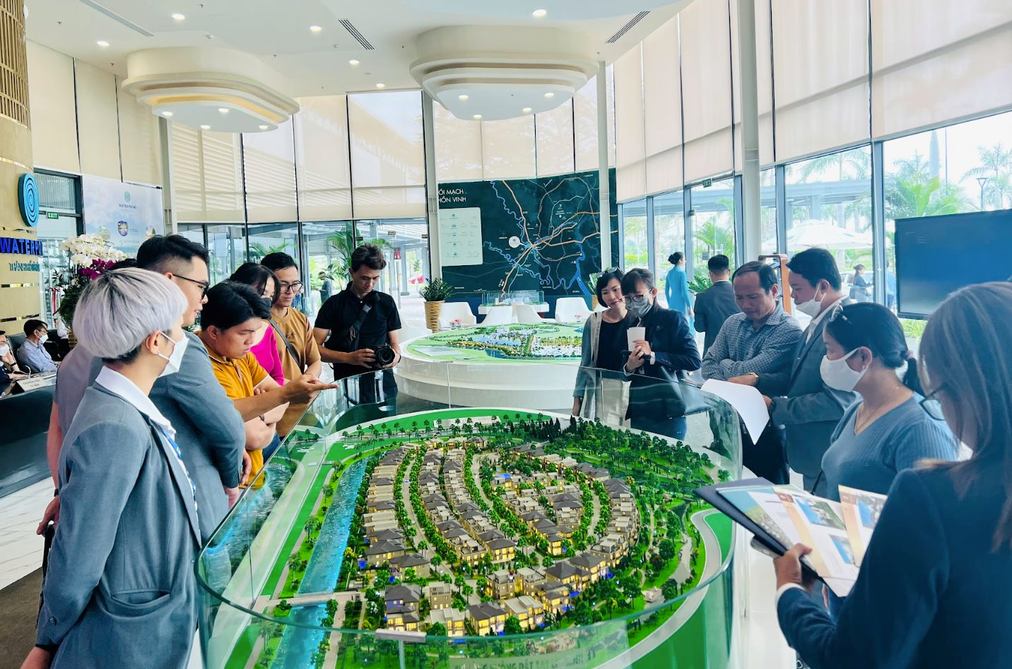 Bất động sản khu đô thị lân cận TP HCM tăng tốc mùa cuối năm
