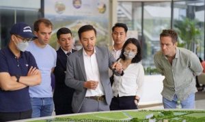 Giá biệt thự, nhà phố chạm mốc 700 tỉ đồng/căn, Tp.HCM đang chia lửa cho khu đô thị vệ tinh lân cận
