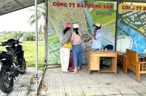 Đổ xô tìm mua nhà đất vùng giáp ranh trước tin đồn sáp nhập