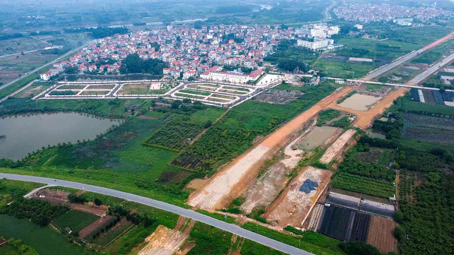 Đấu giá đất ven đô Hà Nội; Cẩn trọng với chiêu trò thổi giá, tạo sốt ảo 1 Đấu giá đất ven đô Hà Nội: Cẩn trọng với chiêu trò thổi giá, tạo sốt ảo