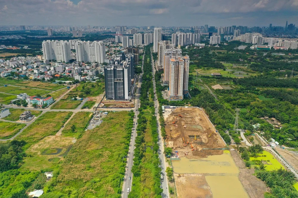 Doanh nghiệp BĐS oằn mình vì tiền sử dụng đất tạm tính, lo ngại giá nhà bị đẩy cao 1 Doanh nghiệp BĐS oằn mình vì tiền sử dụng đất tạm tính, lo ngại giá nhà bị đẩy cao